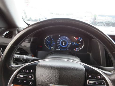 Used 2016 Cadillac Escalade ESV Luxury AWD/4WD image 32