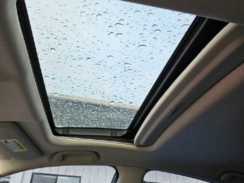 Used 2016 Honda Civic Touring image 24