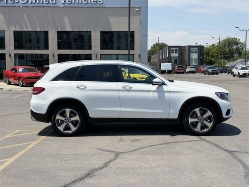 Used 2018 Mercedes-Benz GLC 300 4MATIC image 8