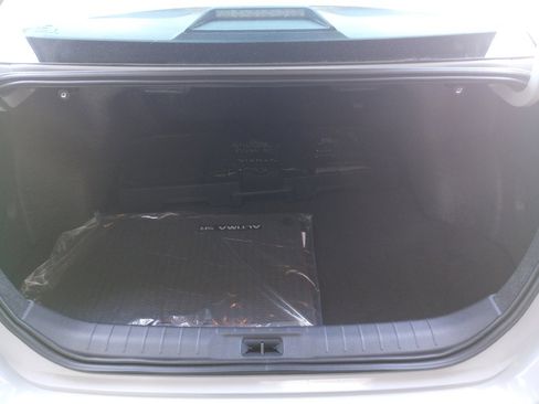 New 2025 Nissan Altima 2.5 SR w/ SR Premium Package image 15