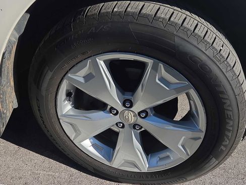 Used 2015 Subaru Forester 2.5i Premium w/ All-Weather Package image 2