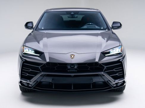 Used 2021 Lamborghini Urus image 10
