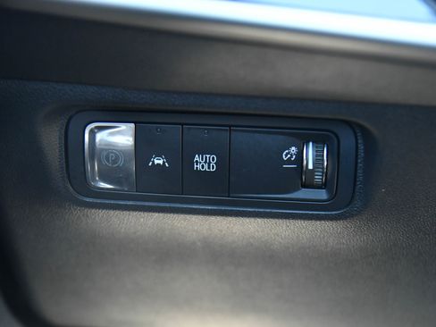 Used 2024 Honda Prologue EX image 36