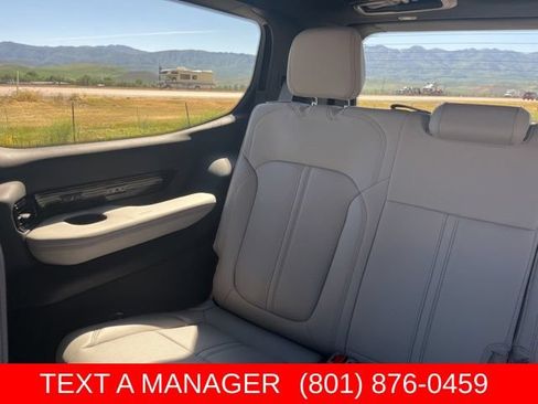 New 2026 Jeep Grand Wagoneer Summit AWD/4WD image 21