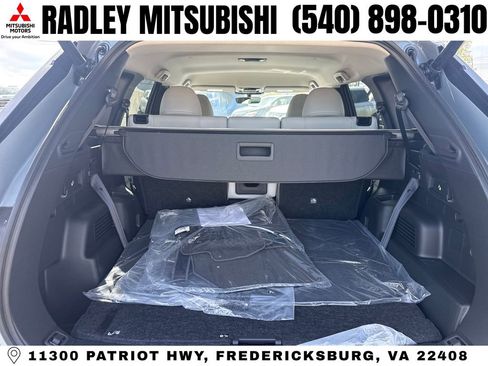 New 2026 Mitsubishi Outlander SE image 15