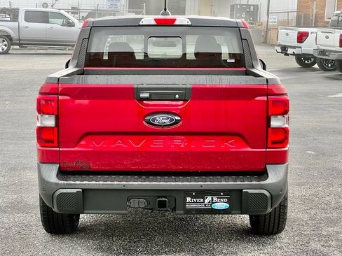 New 2026 Ford Maverick Lariat w/ Black Appearance Package image 4