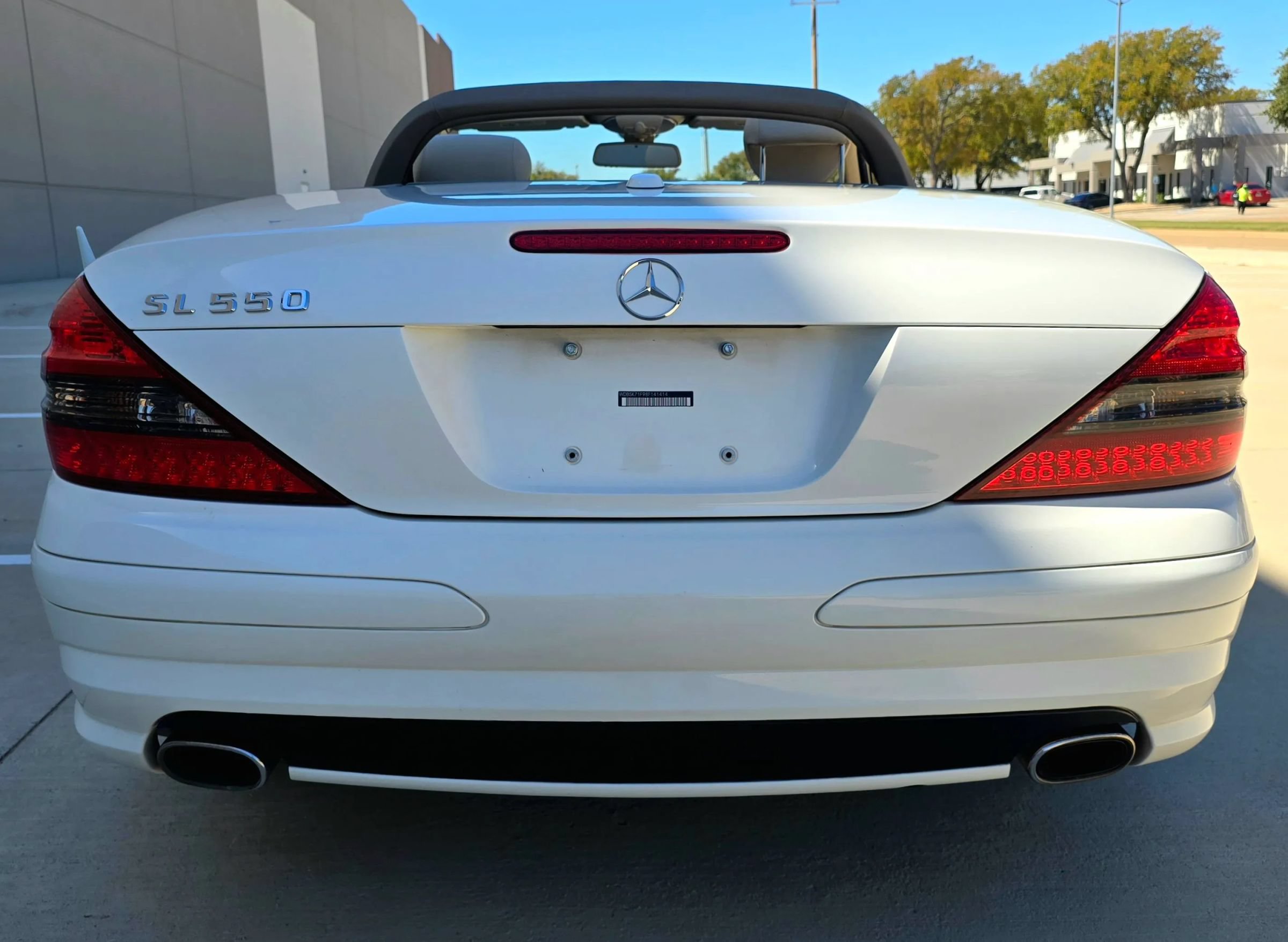 Used 2008 Mercedes-Benz SL 550 image 16