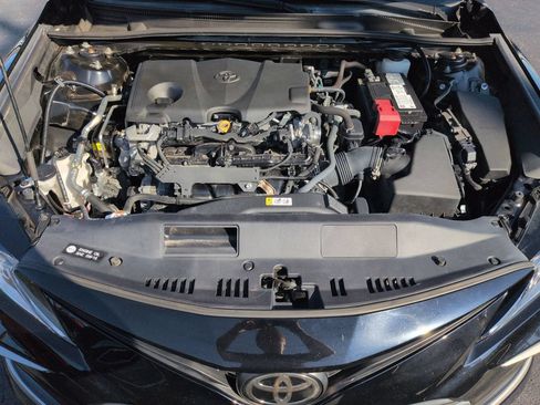 Used 2021 Toyota Camry LE AWD/4WD image 22