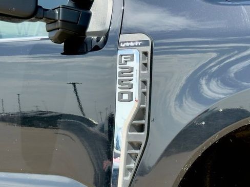Used 2024 Ford F250 Lariat w/ Chrome Package AWD/4WD image 9