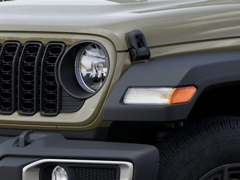 New 2025 Jeep Gladiator Sport image 26