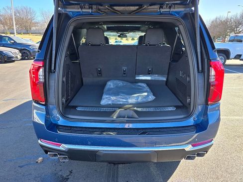 New 2026 GMC Yukon XL Denali w/ Sun & Power Step Package image 32