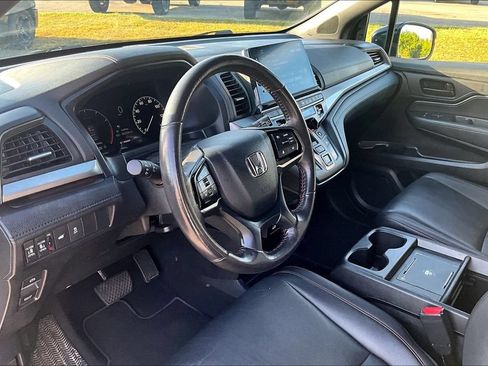 Used 2025 Honda Odyssey Sport-L image 13
