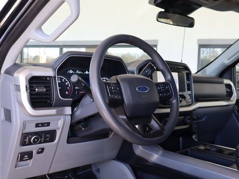 Used 2022 Ford F150 XLT w/ XTR Package image 17