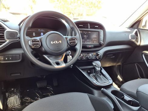 Certified 2024 Kia Soul LX w/ Option Group 015 FWD image 13