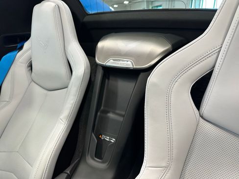 Used 2022 Chevrolet Corvette Stingray Preferred Conv w/ Z51 Performance Package RWD image 29