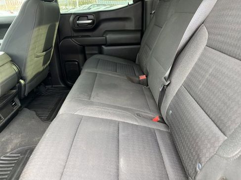 Used 2022 Chevrolet Silverado 1500 Custom image 13