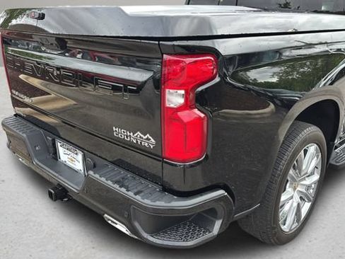 Used 2024 Chevrolet Silverado 1500 High Country w/ High Country Premium Package AWD/4WD image 36