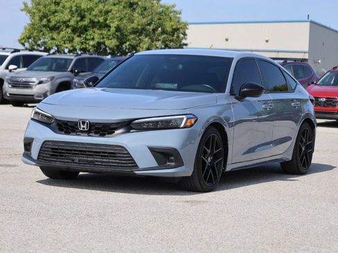 Used 2023 Honda Civic Sport image 6