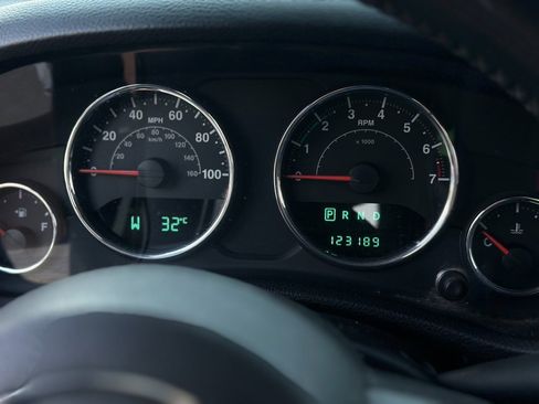 Used 2012 Jeep Wrangler Sport image 11