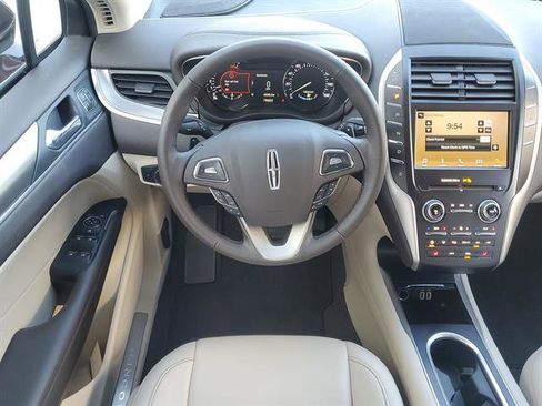 Used 2019 Lincoln MKC Premiere image 34