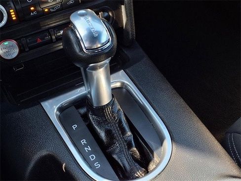 Certified 2021 Ford Mustang Coupe image 16