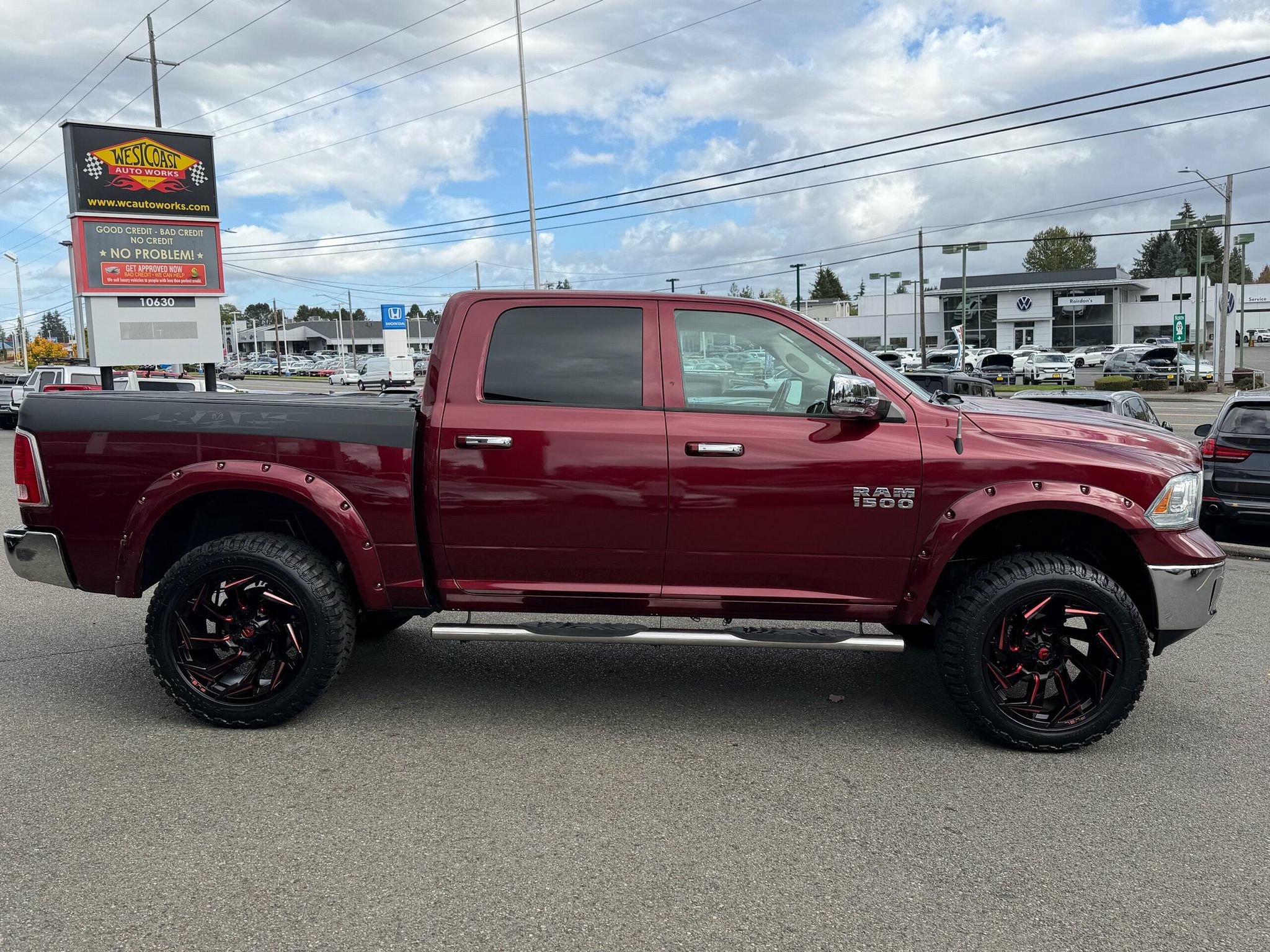 Used 2016 RAM 1500 Laramie w/ Convenience Group AWD/4WD image 13