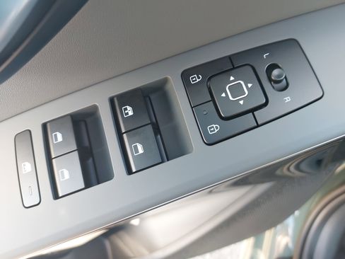 New 2026 Kia Niro EX image 28