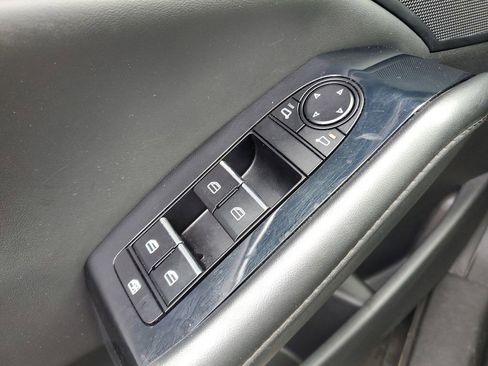 Used 2022 MAZDA MAZDA3 s image 21