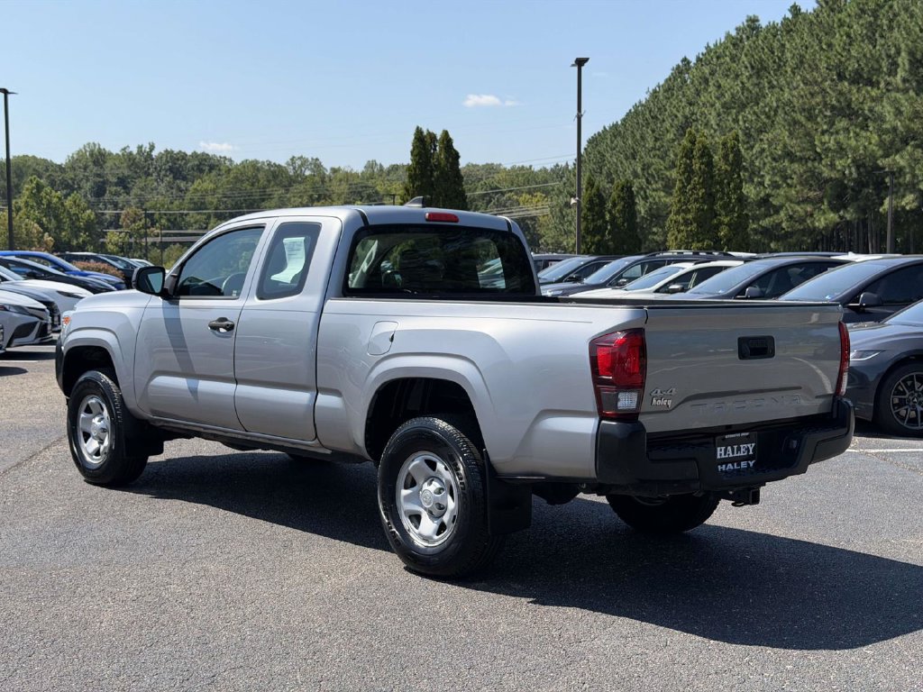 Used 2018 Toyota Tacoma SR AWD/4WD image 21