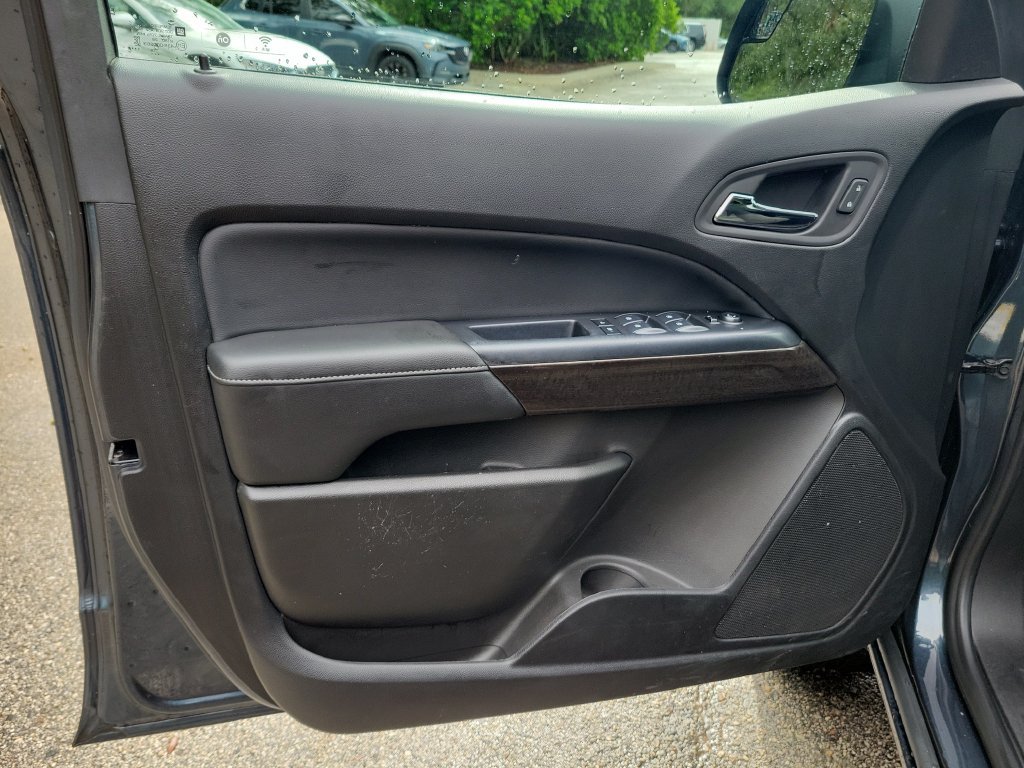 Used 2020 GMC Canyon SLE w/ Elevation Edition RWD image 25