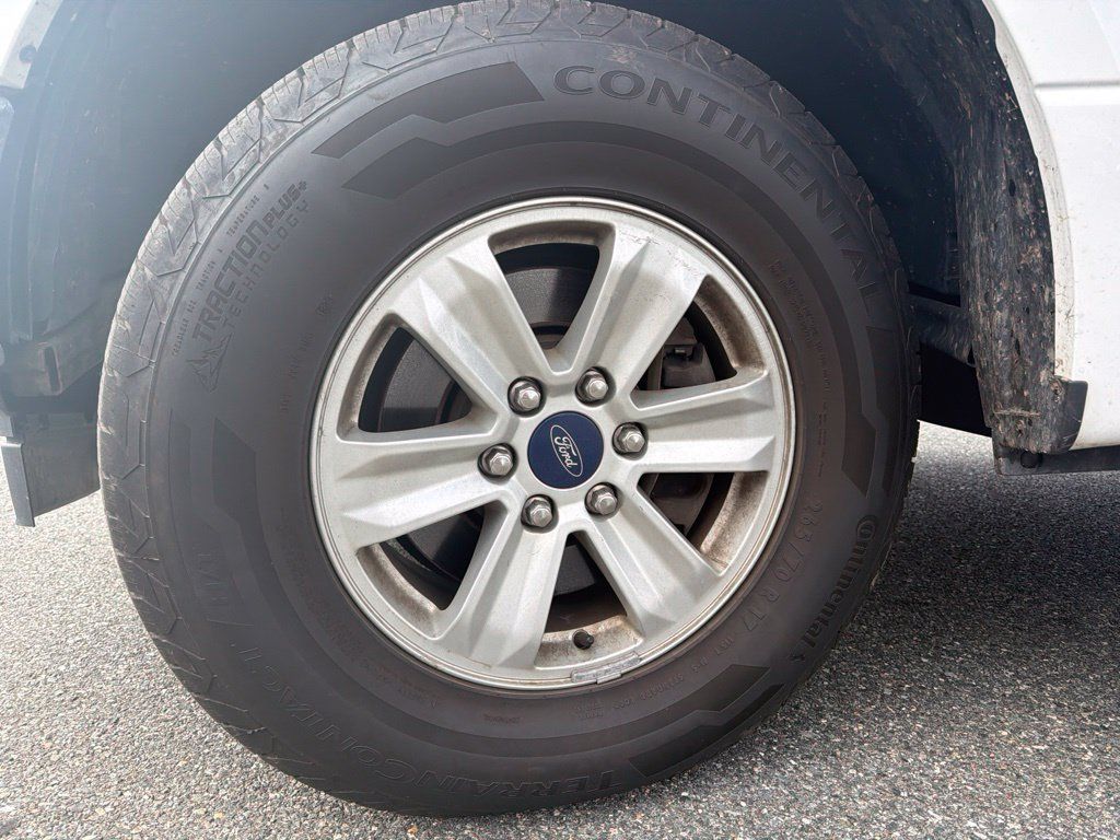 Used 2018 Ford F150 XLT AWD/4WD image 5