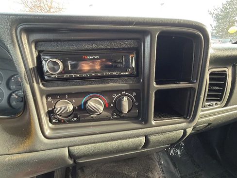 Used 2002 Chevrolet Silverado 2500 LS image 14