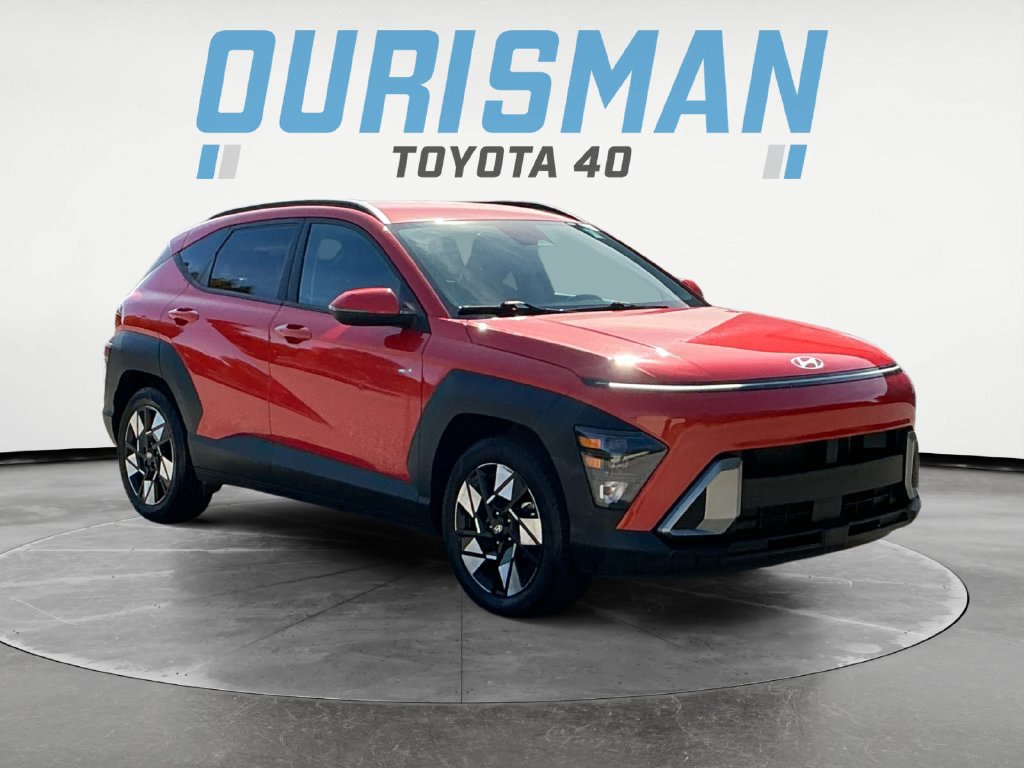Used 2024 Hyundai Kona SEL FWD image 1