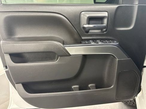 Used 2018 Chevrolet Silverado 1500 LT w/ Texas Edition AWD/4WD image 17