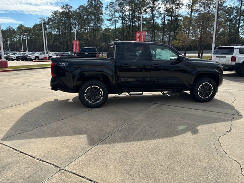 New 2026 Toyota Tacoma TRD Sport image 8