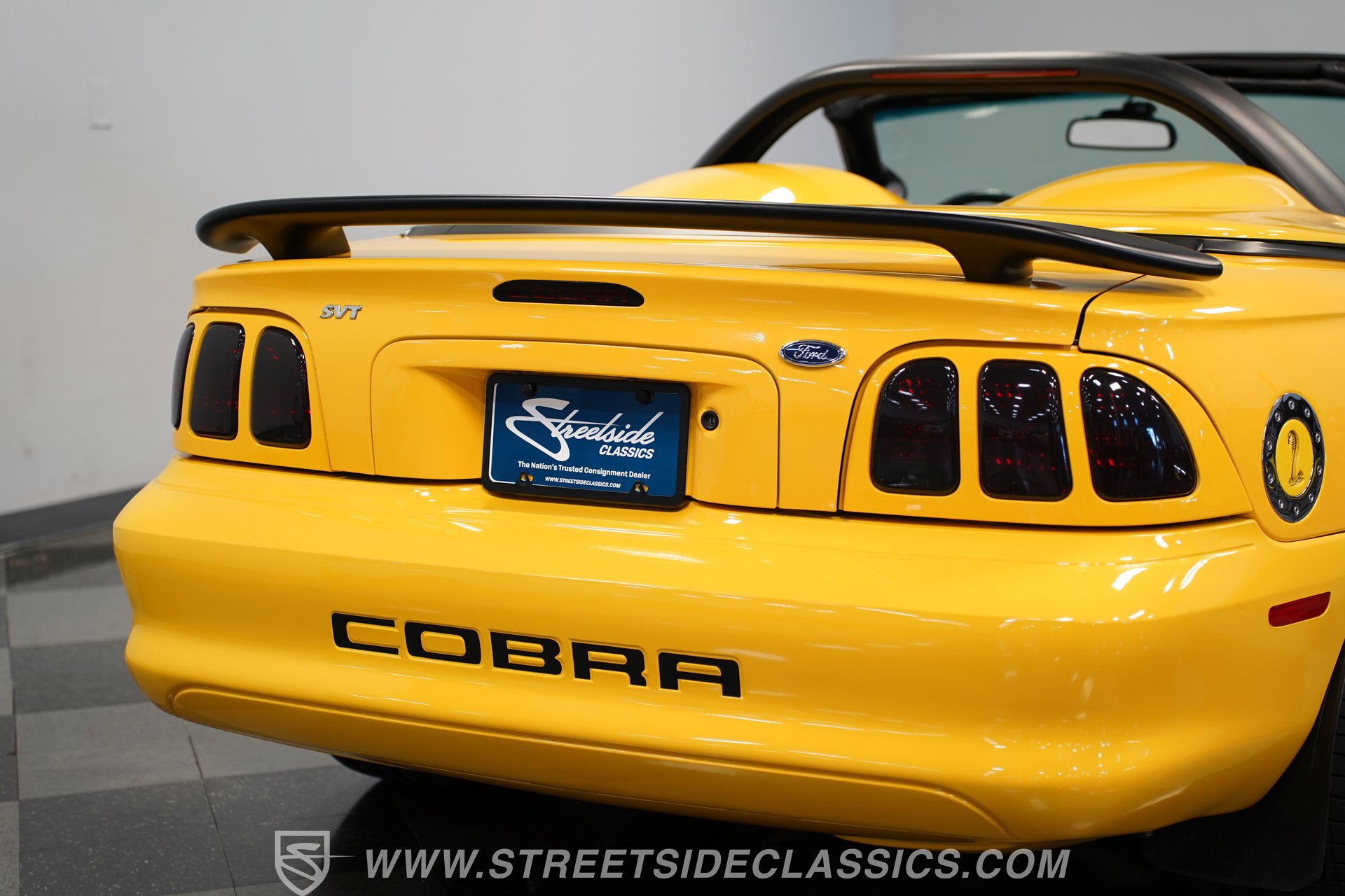 Used 1998 Ford Mustang Cobra RWD image 27