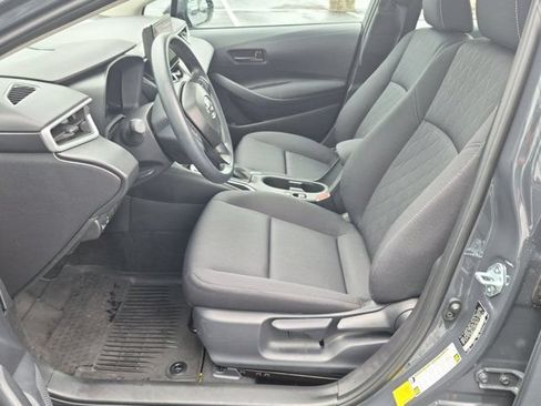 Used 2026 Toyota Corolla LE w/ LE Premium Package FWD image 9
