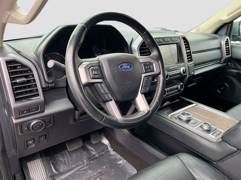 Used 2021 Ford Expedition Platinum image 9