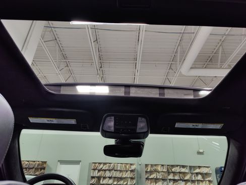 Used 2024 Dodge Durango Citadel image 7