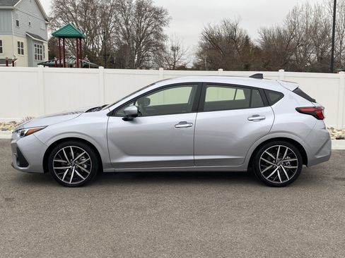 Used 2024 Subaru Impreza 2.0i Sport image 3