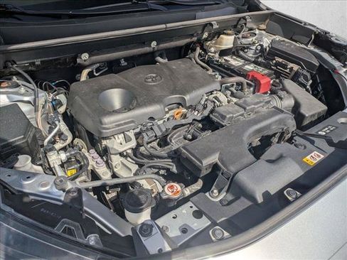 Used 2020 Toyota RAV4 XLE FWD image 21