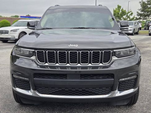 Used 2022 Jeep Grand Cherokee L Limited RWD image 2