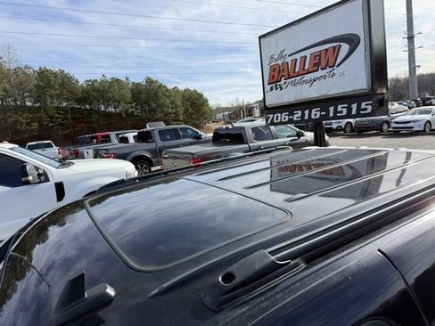 Used 2009 Chevrolet Avalanche LT w/ Luxury Package image 8