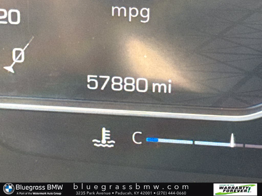 Used 2022 GMC Yukon Denali w/ Denali Ultimate Package AWD/4WD image 16