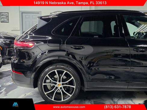 Used 2019 Porsche Cayenne AWD/4WD image 14