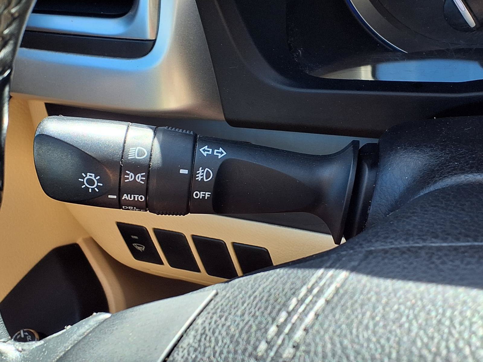 Used 2016 Toyota Highlander XLE AWD/4WD image 22