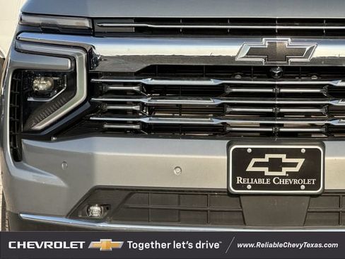 New 2026 Chevrolet Suburban Premier AWD/4WD image 8