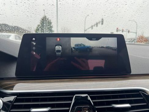 Used 2018 BMW 530i image 17