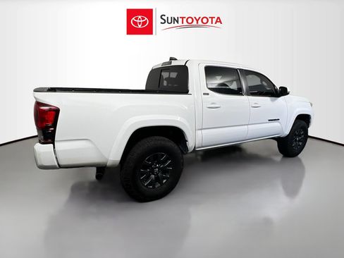 Used 2023 Toyota Tacoma SR5 w/ Technology Package AWD/4WD image 4