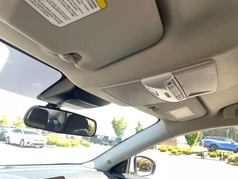 Used 2025 Nissan Sentra SV FWD image 20